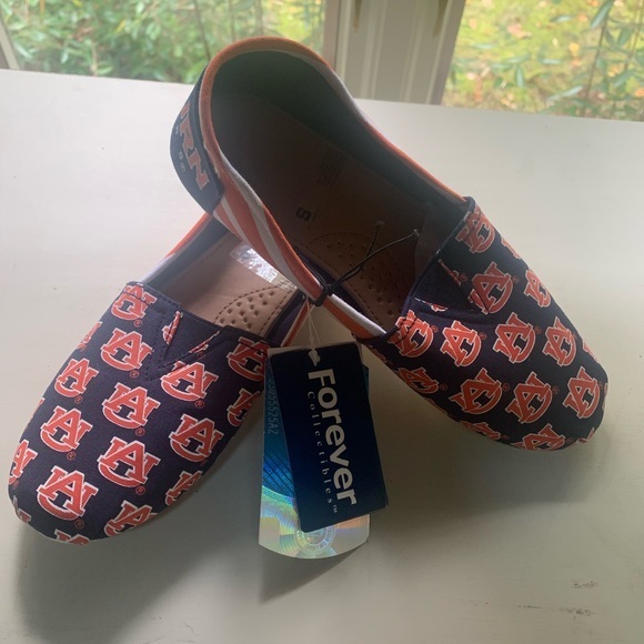 Auburn Tigers Football Basketball Ncaa Sec Canvas Shoes Small Nwt Brand New Auburn Tigers Football Basketball Ncaa Sec Canvas Shoes Small Nwt Brand New